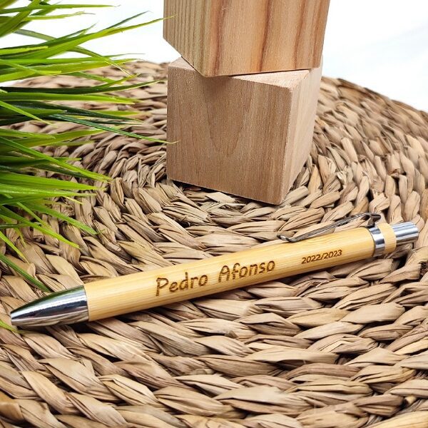 Caneta personalizada bambu